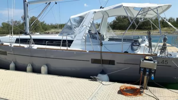 Beneteau Oceanis 45