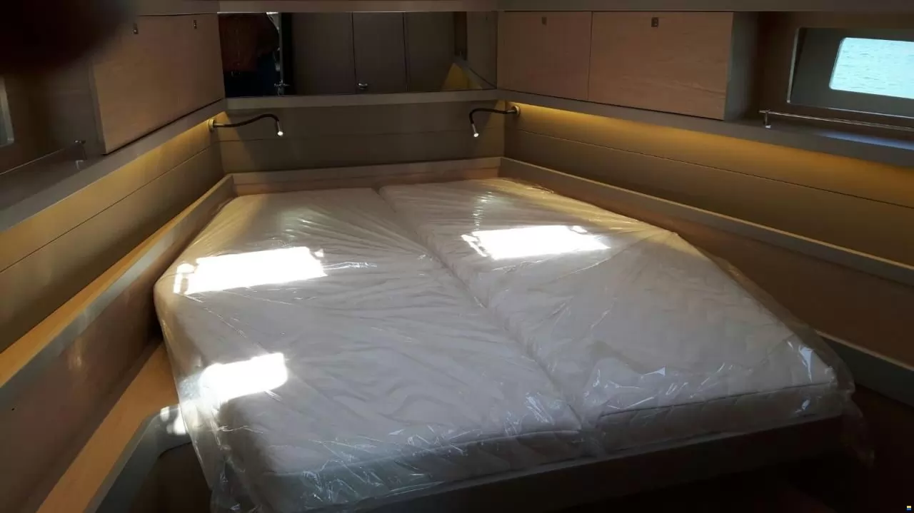 Продается Beneteau Oceanis 45