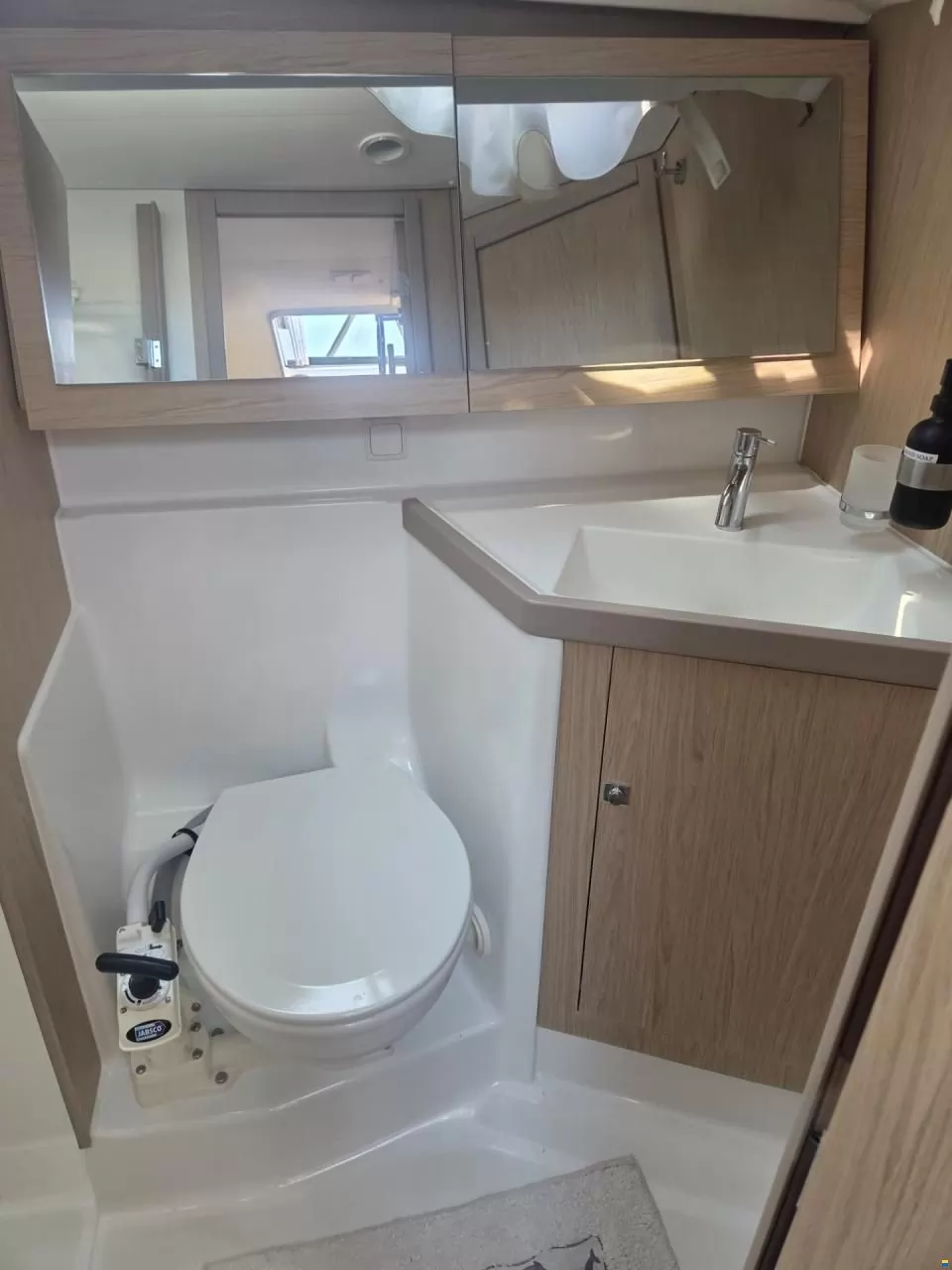 Продается Beneteau Oceanis 45
