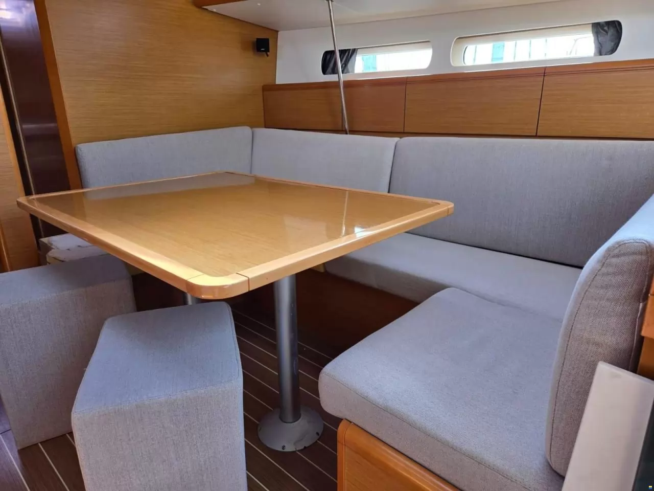 À vendre Jeanneau Sun Odyssey 439