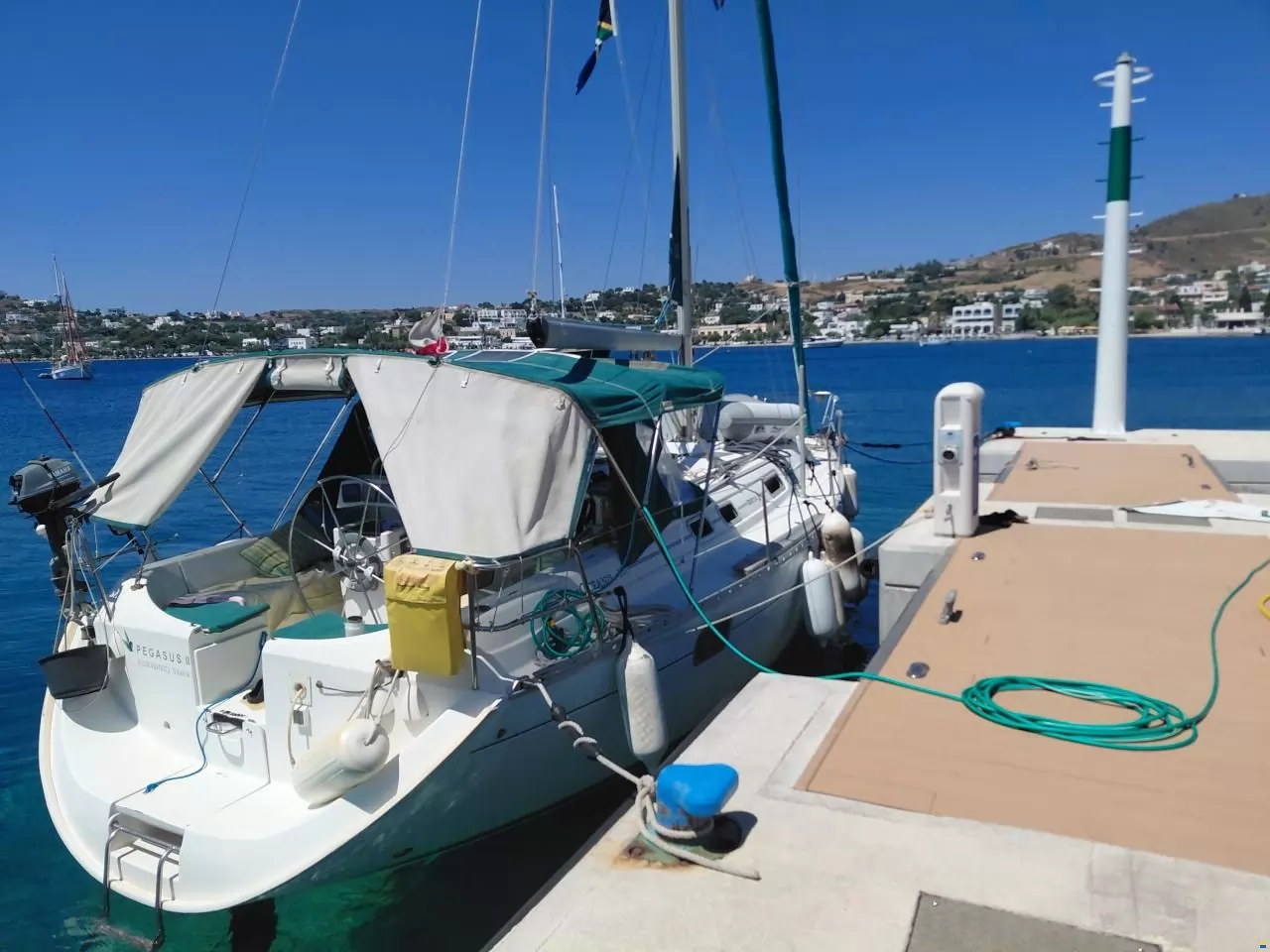 Продается Beneteau Oceanis 351