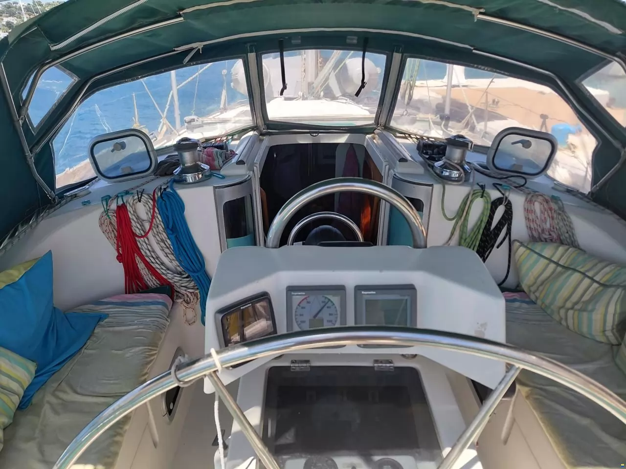 Продается Beneteau Oceanis 351