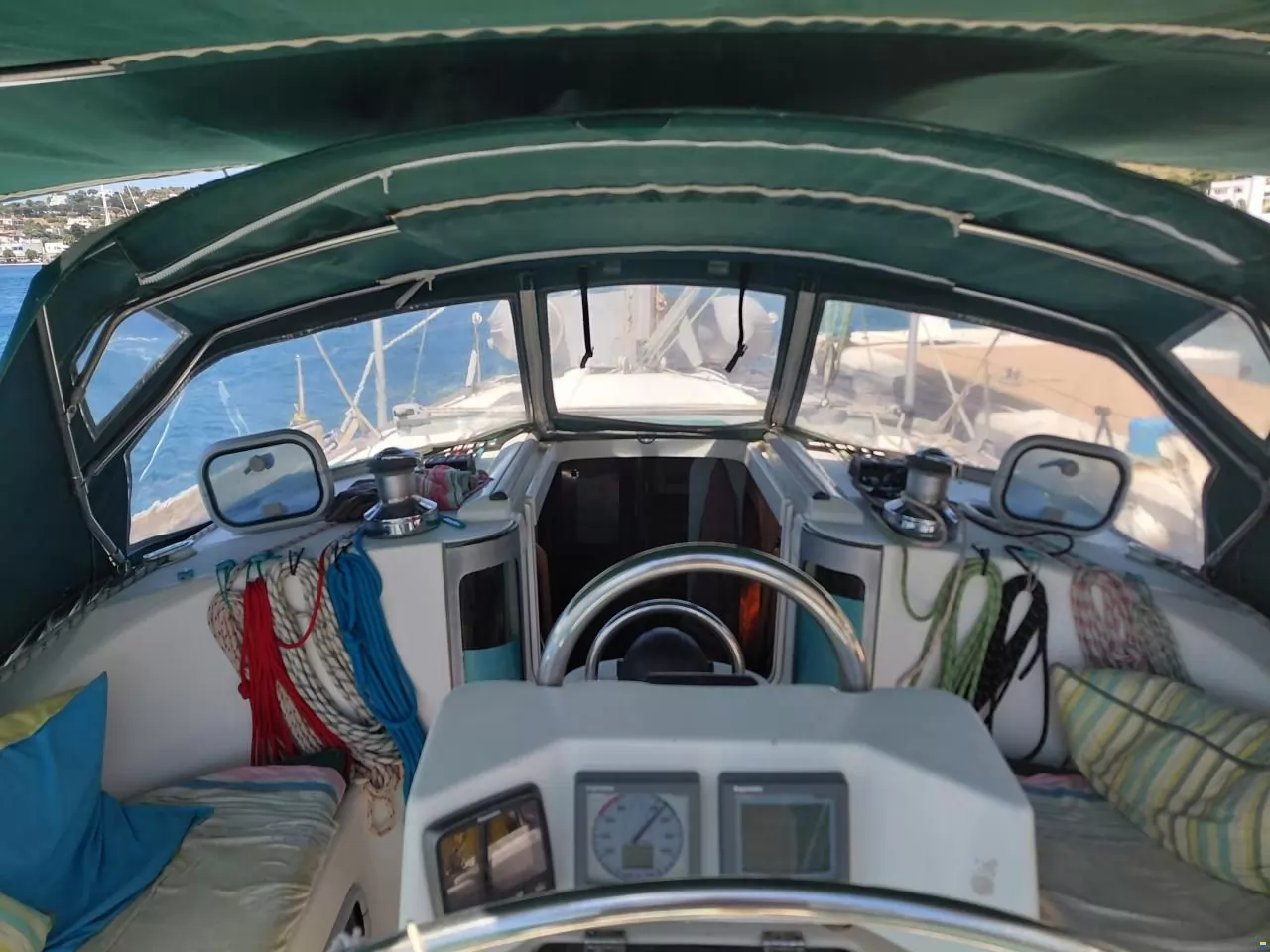 Продается Beneteau Oceanis 351