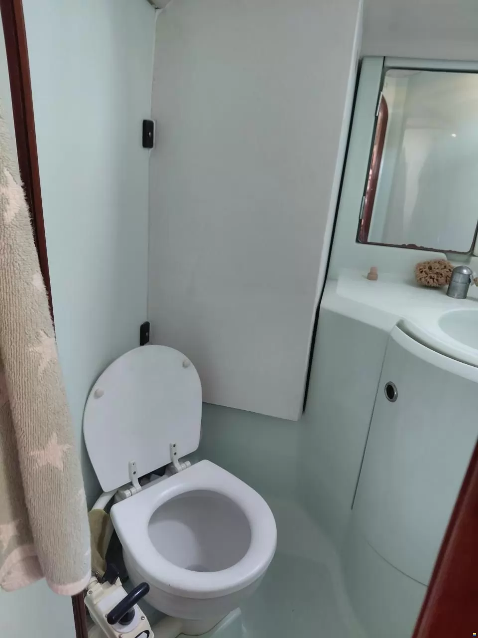 Продается Beneteau Oceanis 351