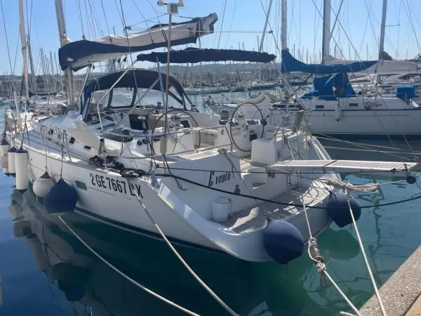 Beneteau Oceanis Clipper 523