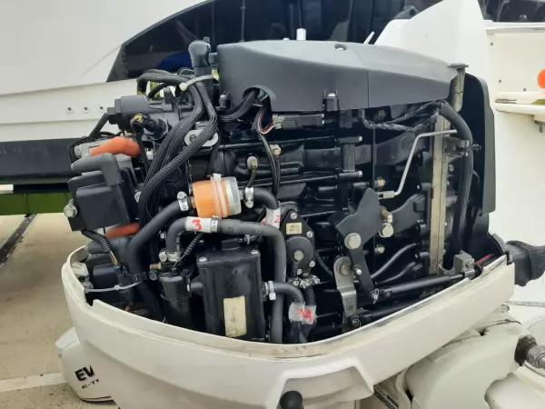 Извънбордов двигател Evinrude etek 90к.с