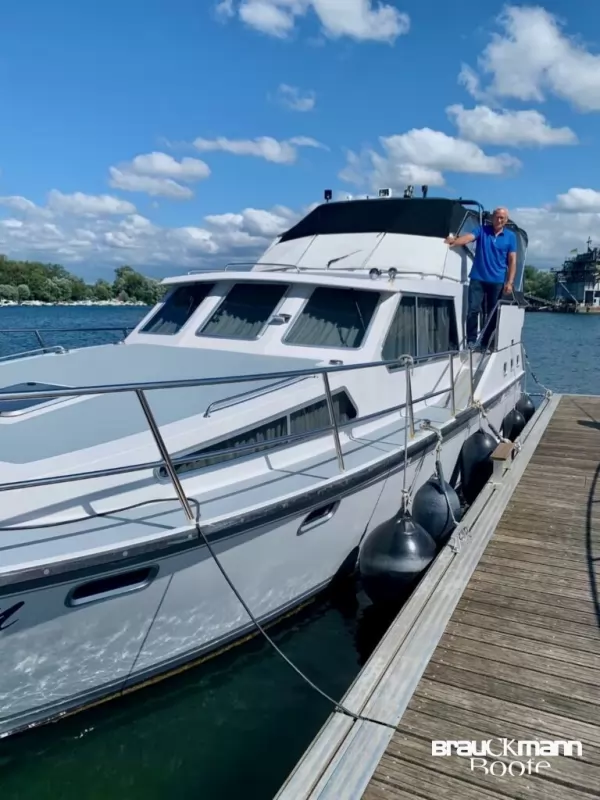 Succes 1150 Sport well-maintained steel cruiser with 2 steering positions