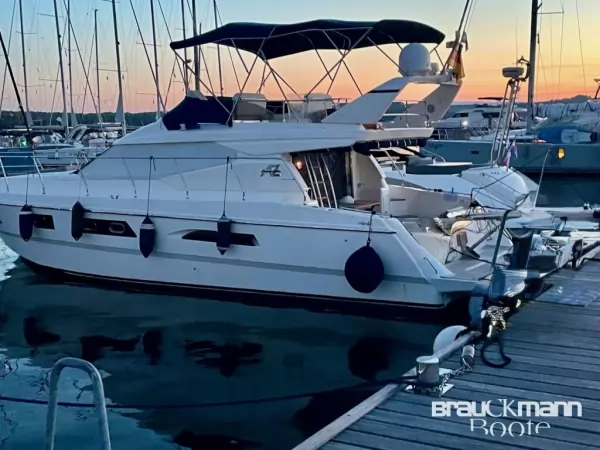 Azimut 43 Top maintained fully equipped shaft drive