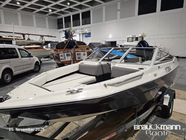 Maxum 1700 XR mit Trailer