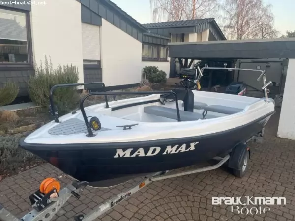 Terhi console boat