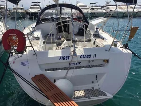 Beneteau First 47.7