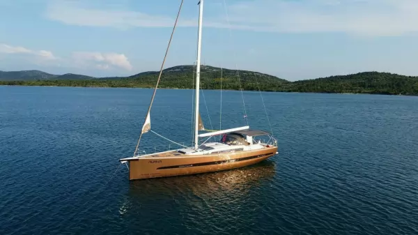 Dufour 56 exclusive Alpina