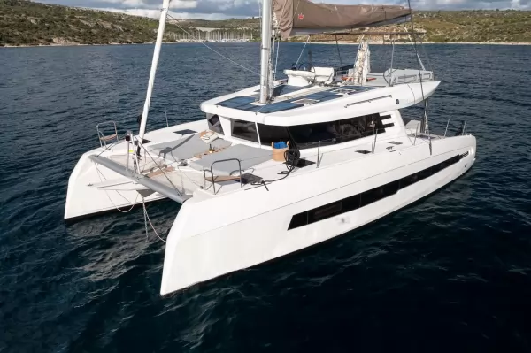 Dufour Cervetti 44 (4 cabins, 4 heads)