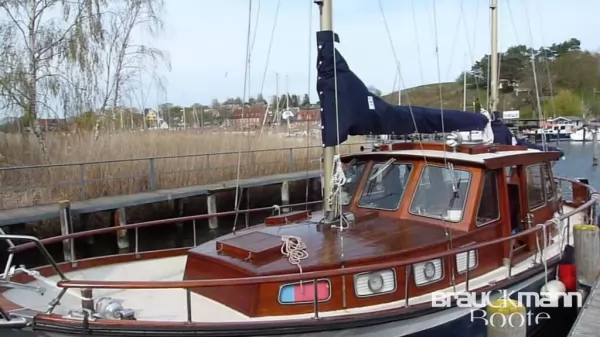 Nauticat 33