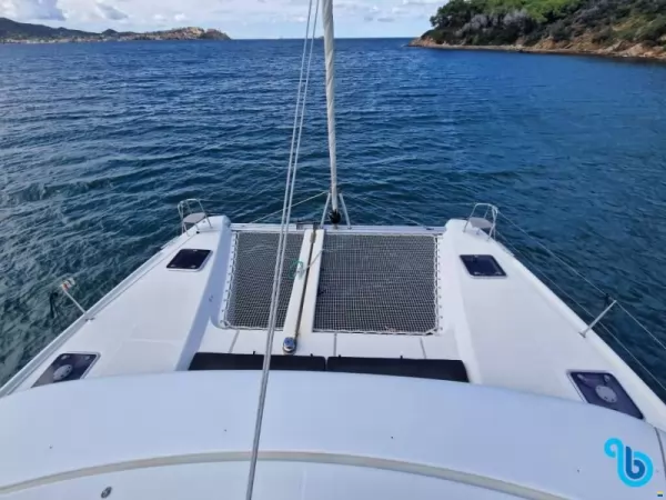 Lagoon 42