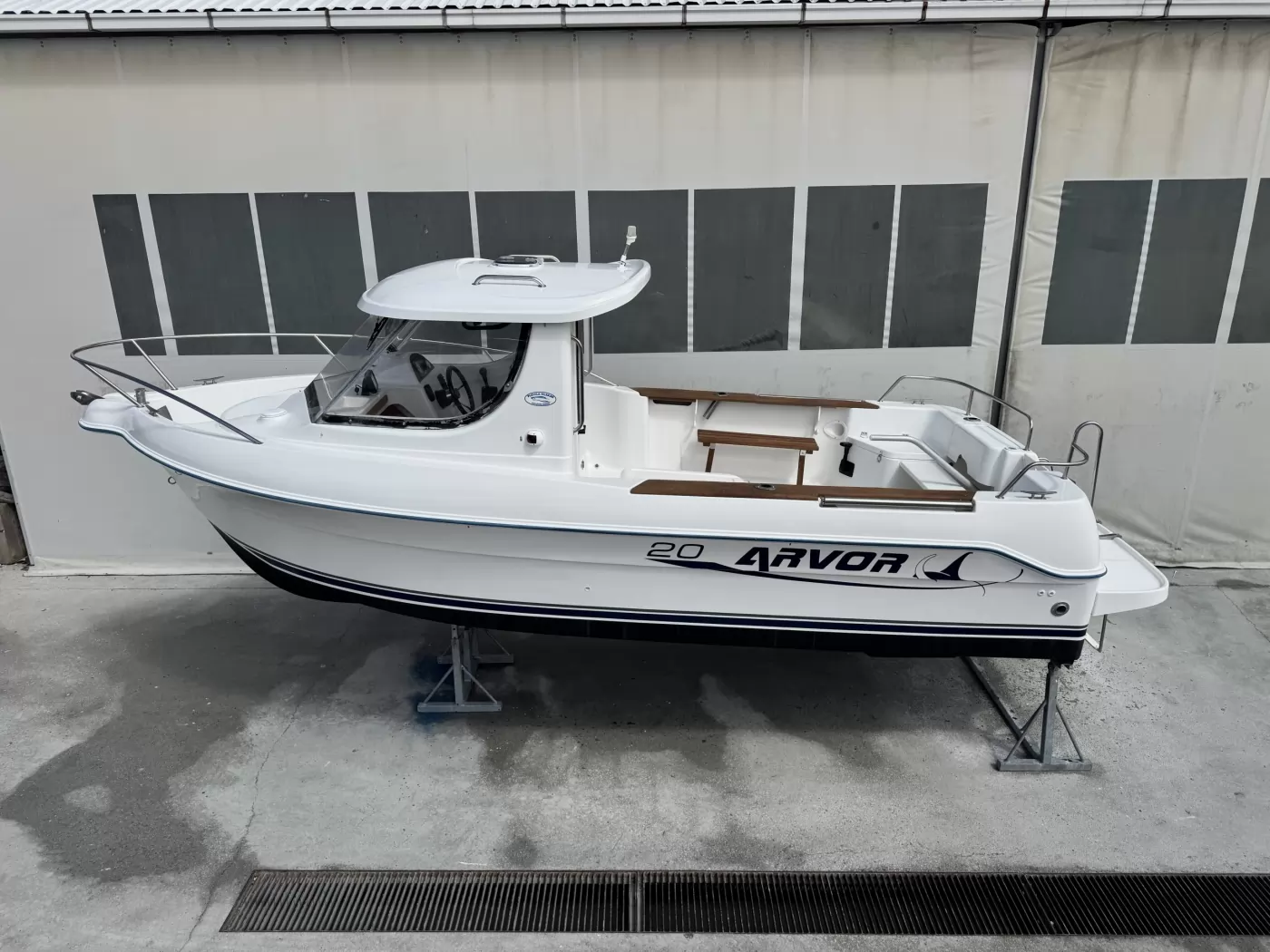 De vânzare Arvor 20