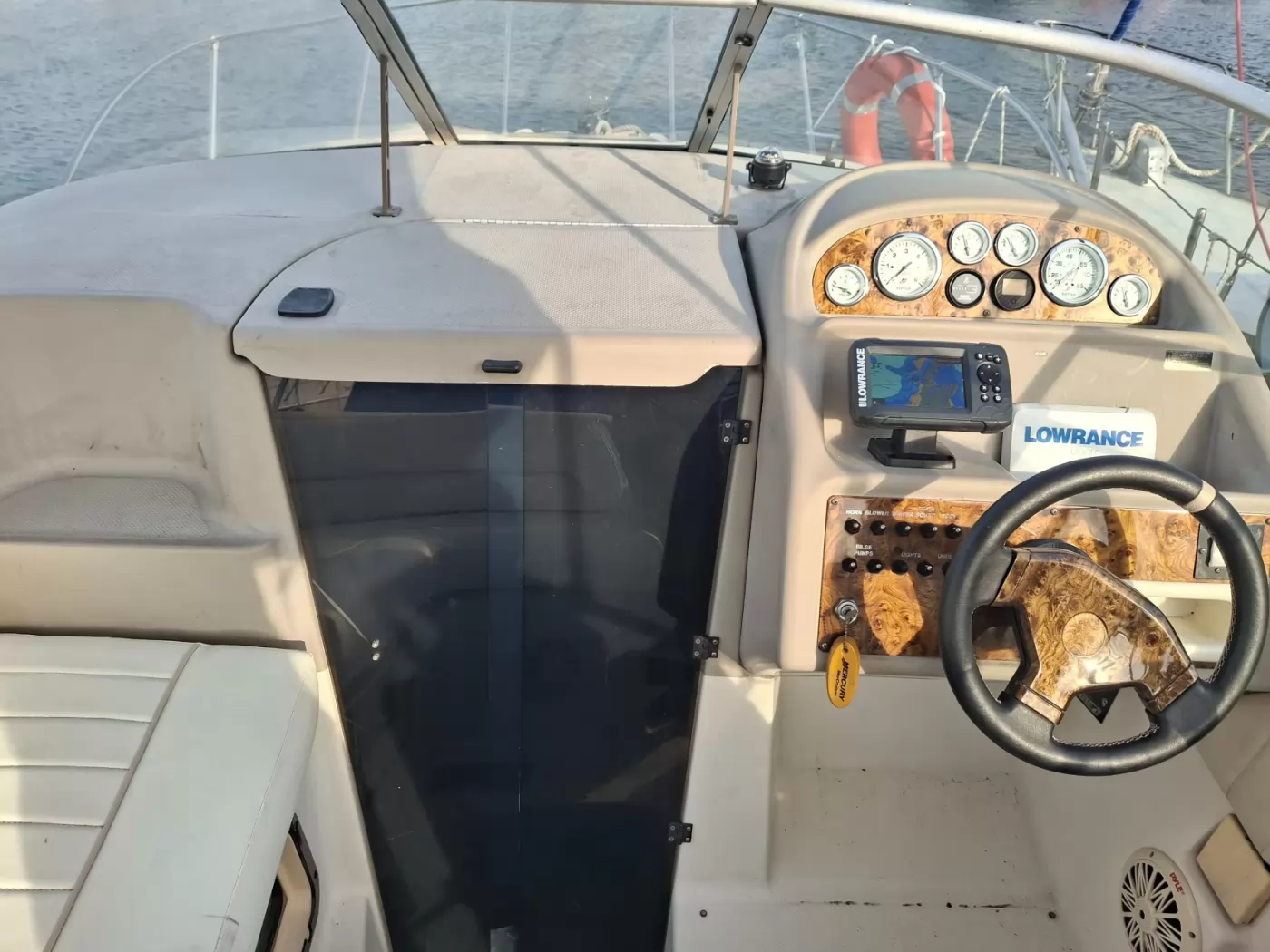 De vânzare Bayliner CIERA 2355