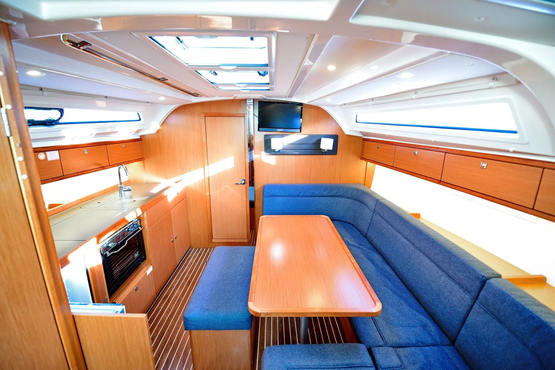 De vânzare Bavaria Cruiser 41S