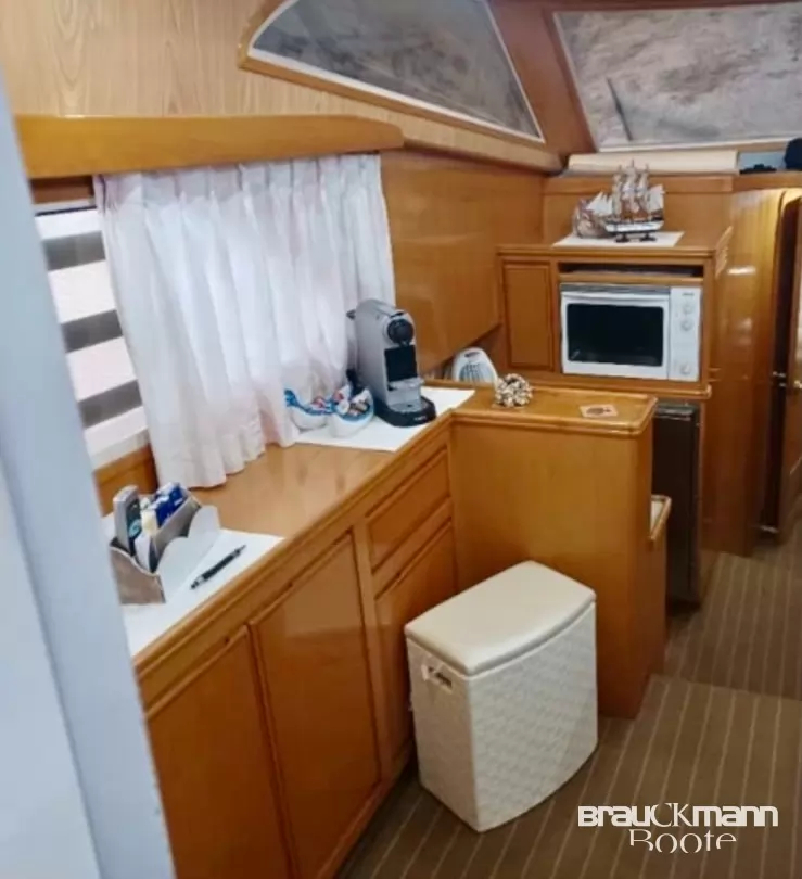 De vânzare ASTOR 37 SEDAN FLY