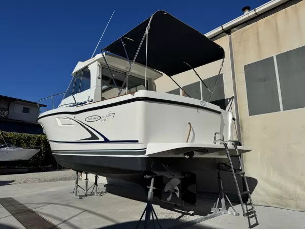 Beneteau Antares Serie 7 – Volvo 130ks