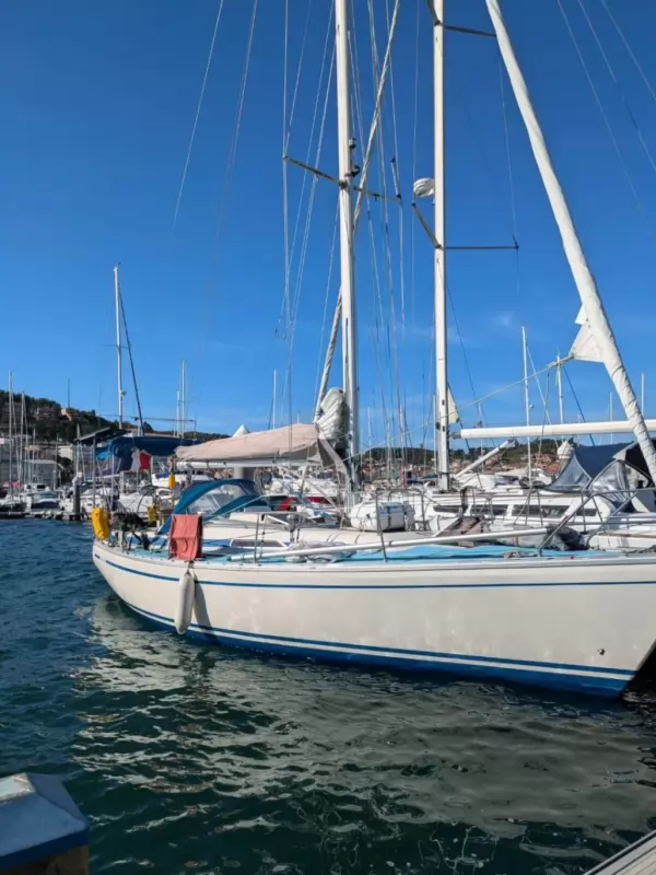 BAVARIA 38