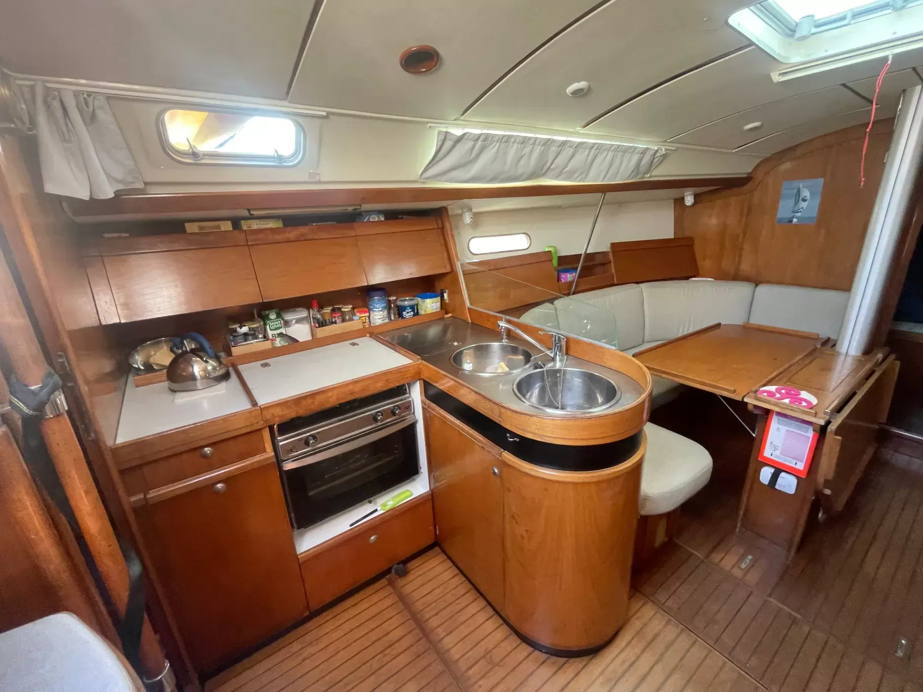 Продается JEANNEAU SUN FAST 36