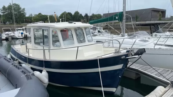 Rhea 730 Fishing