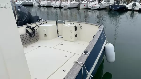 Rhea 730 Fishing