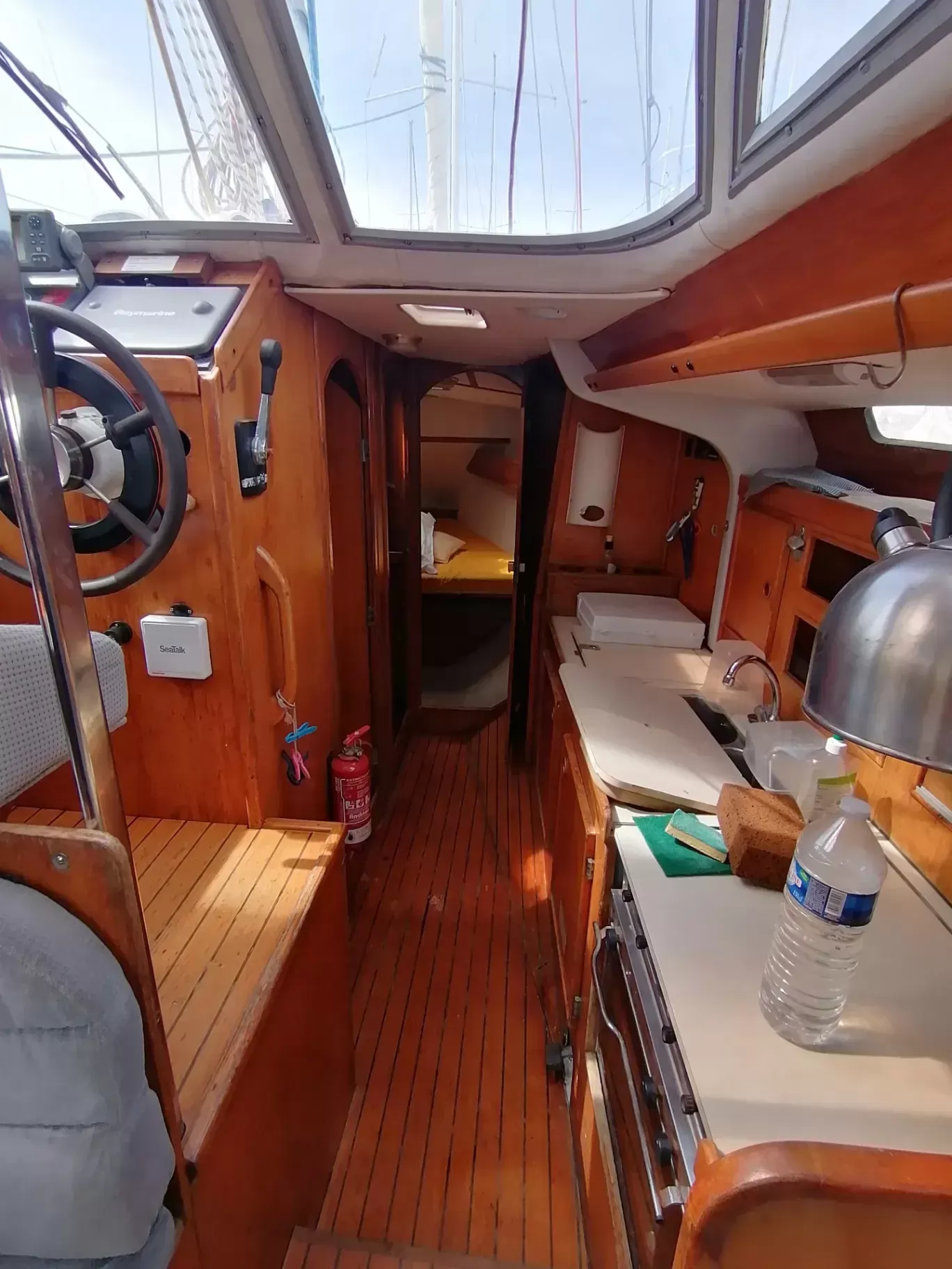 Продается JEANNEAU ESPACE 1100