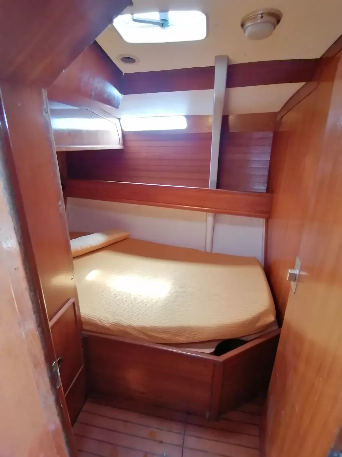 Продается JEANNEAU ESPACE 1100