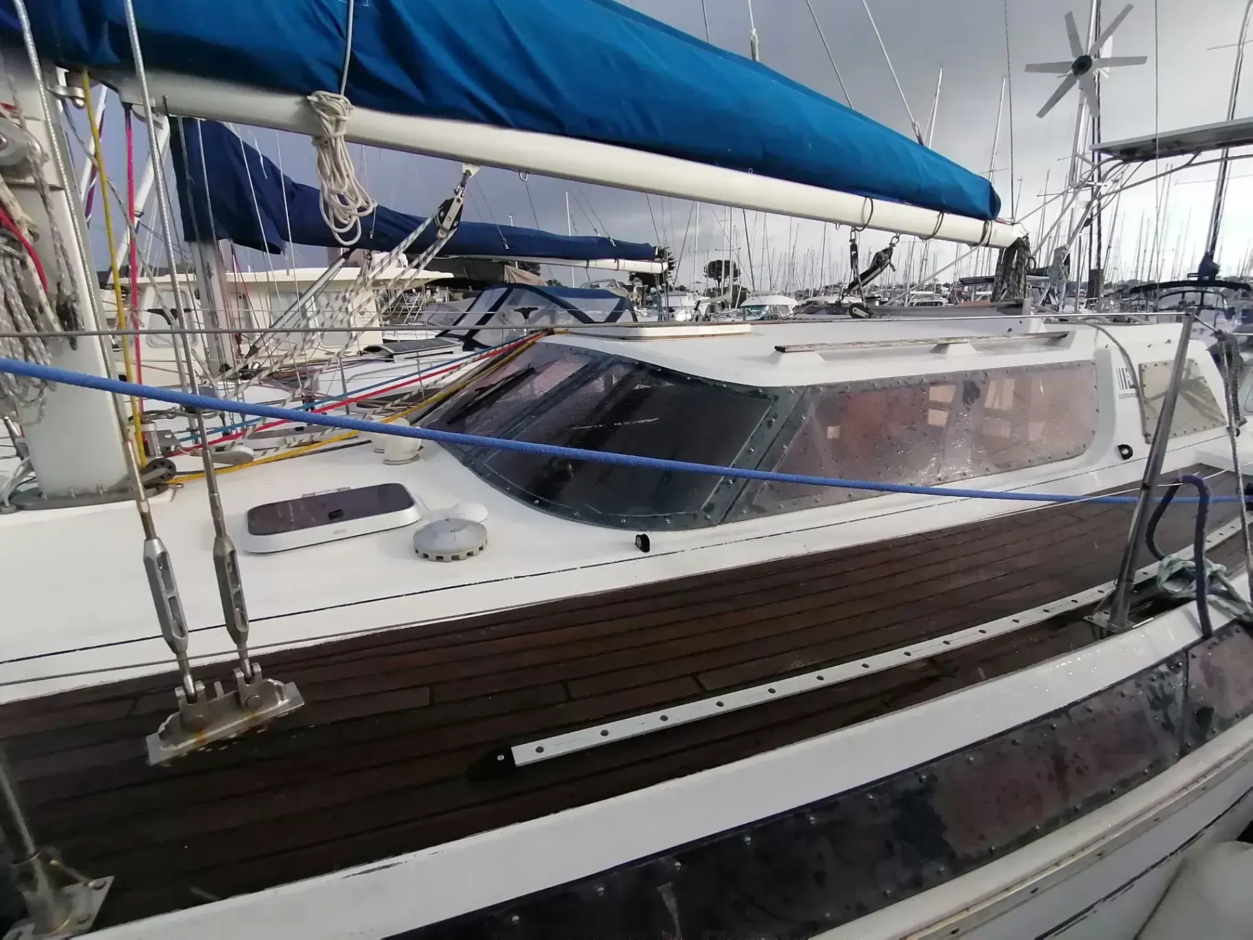 Продается JEANNEAU ESPACE 1100
