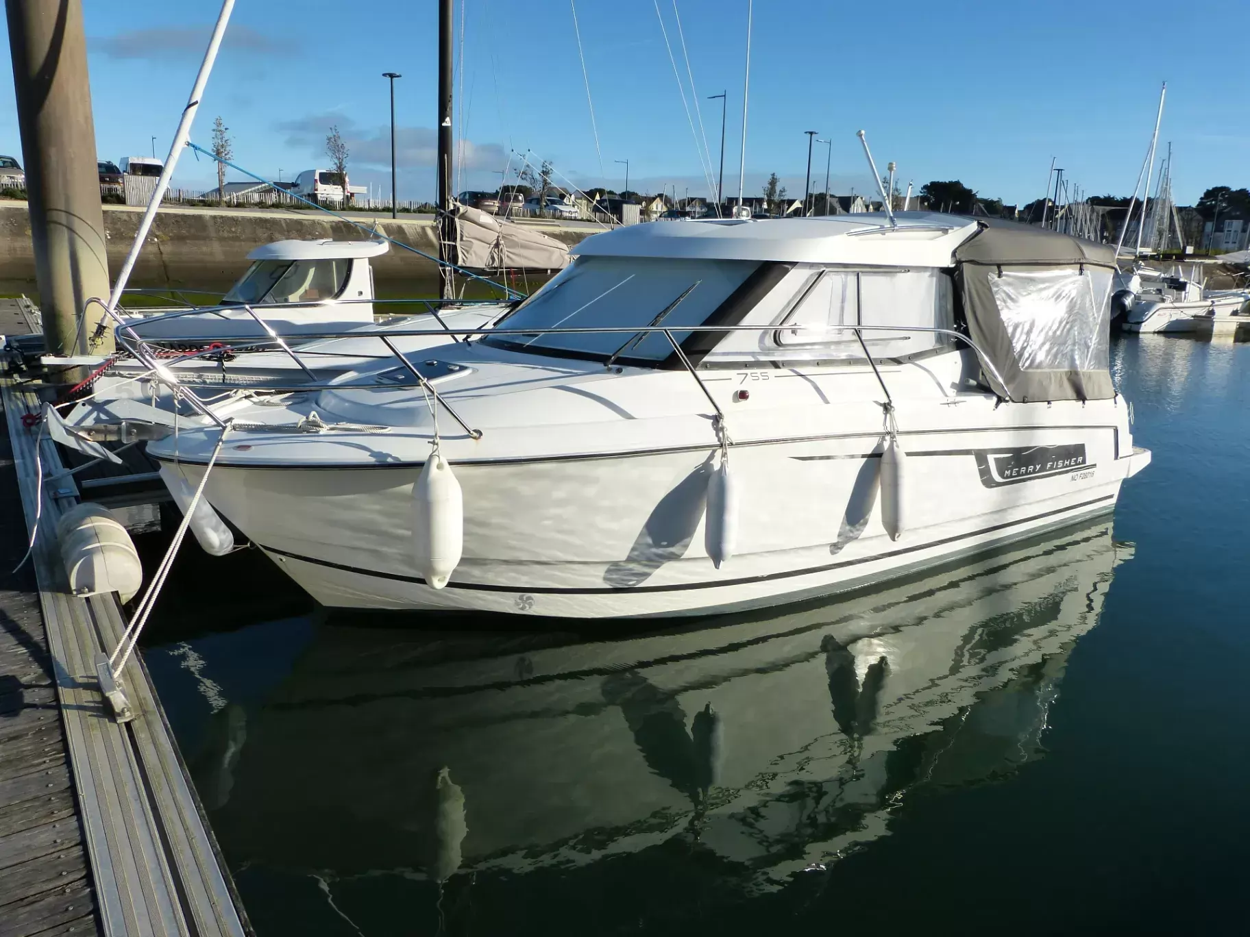 En venta JEANNEAU MERRY FISHER 755