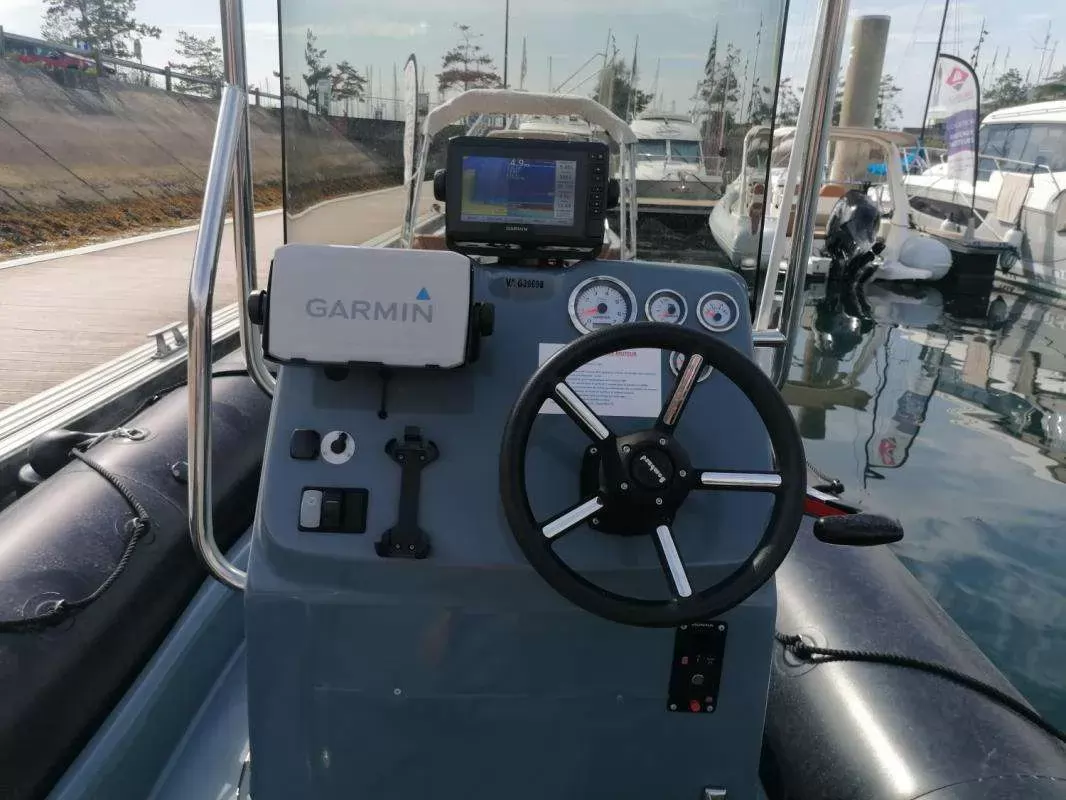 Продается Bombard EXPLORER 700 NEO