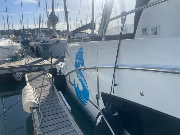 BENETEAU Antares 12 Fly