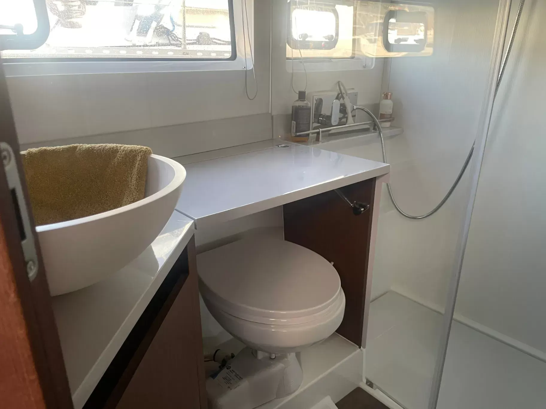 For sale BENETEAU Antares 12 Fly