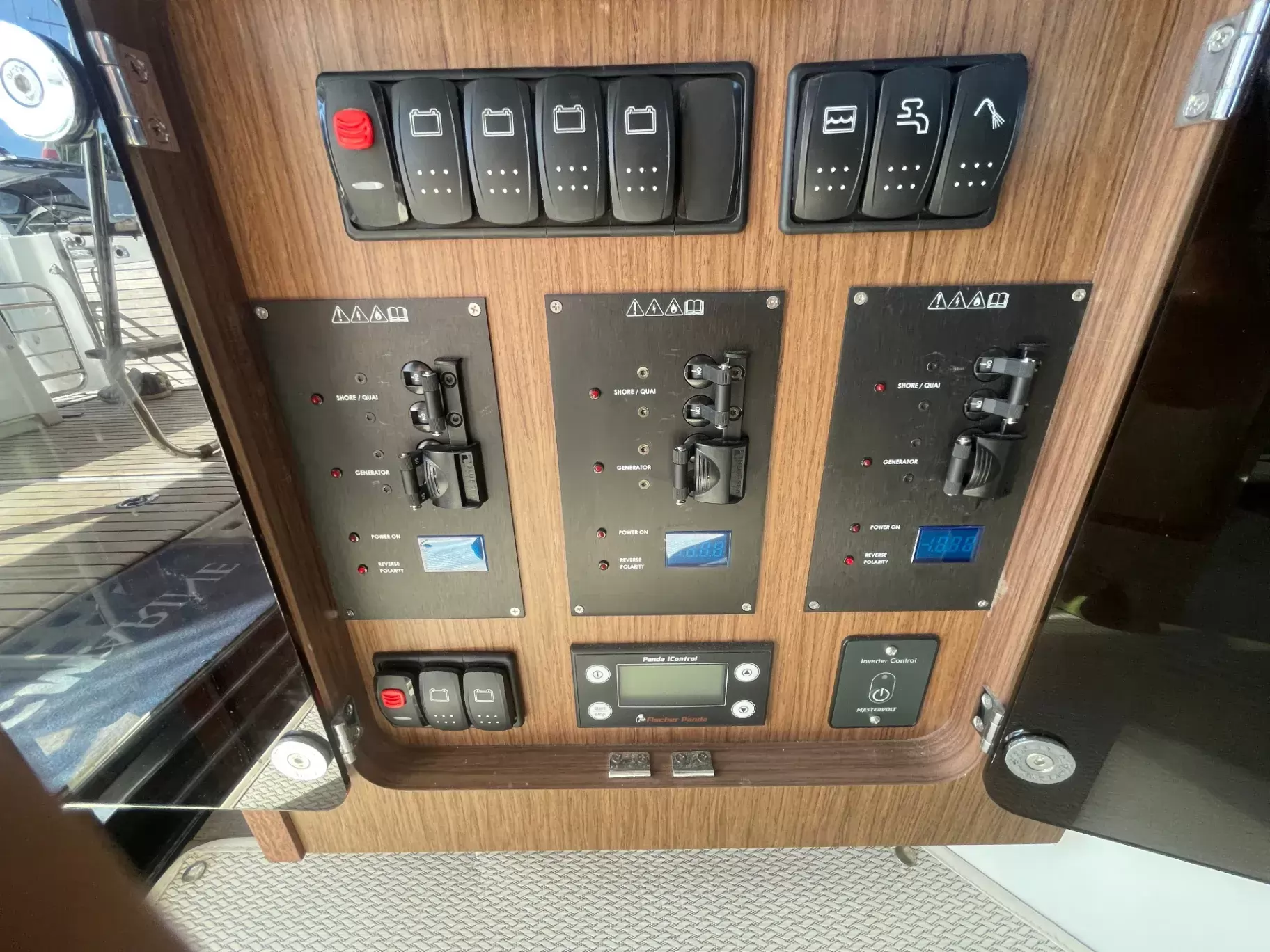 For sale BENETEAU Antares 12 Fly