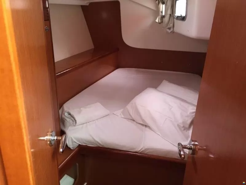 Продается Beneteau OCEANIS 46