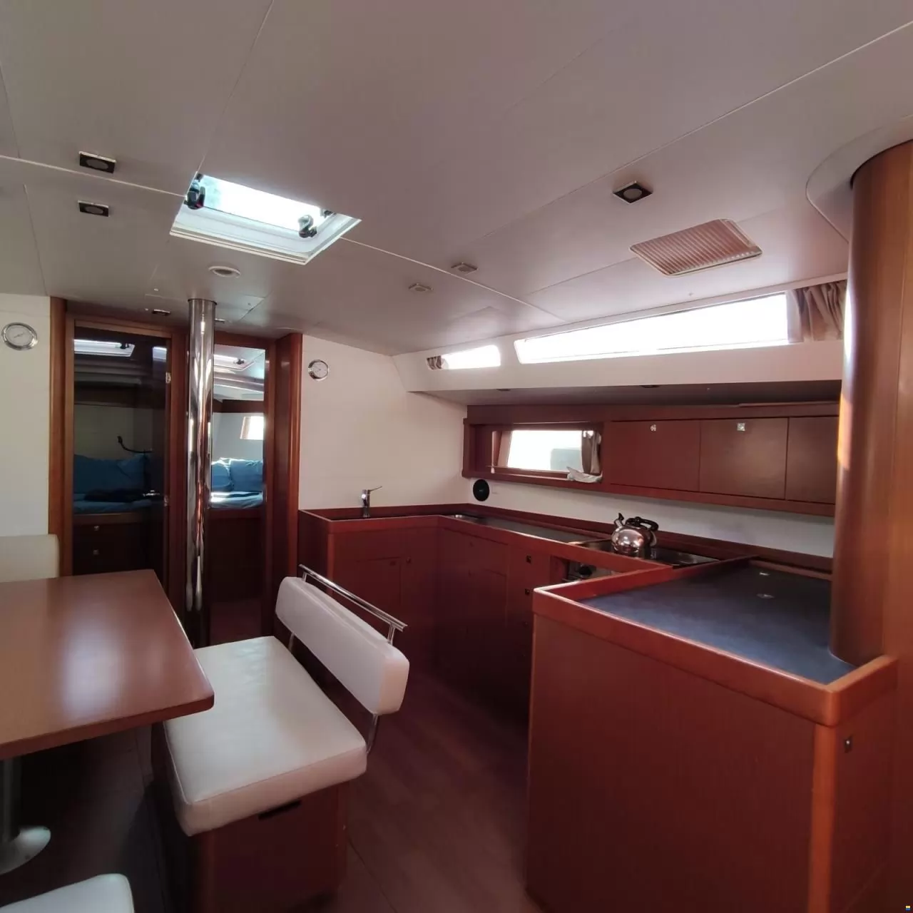 De vânzare Beneteau OCEANIS 48